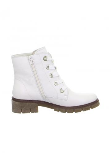 Ботинки на шнуровке