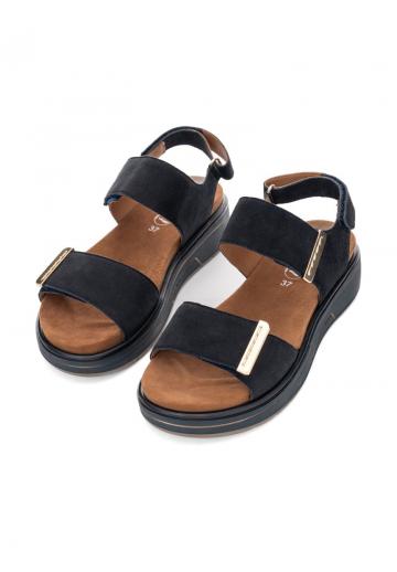 Босоножки на танкетке