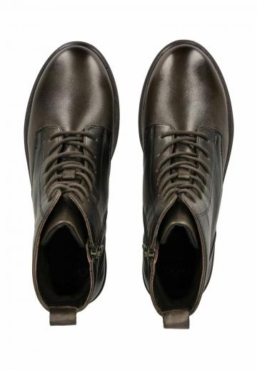 Ботинки на шнуровке