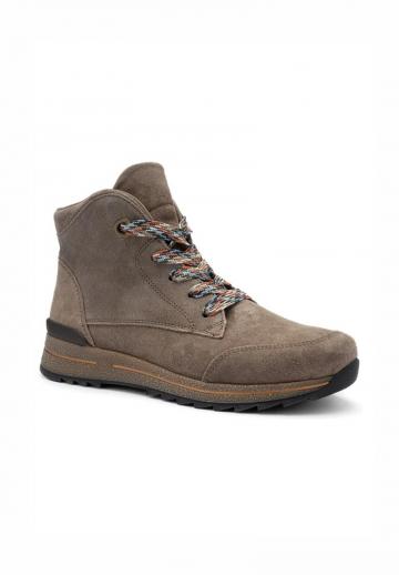 Ботинки на шнуровке