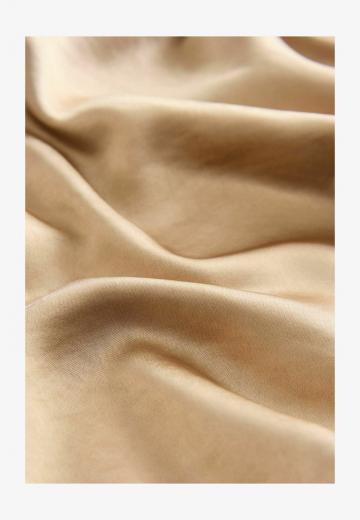 Атласная блузка