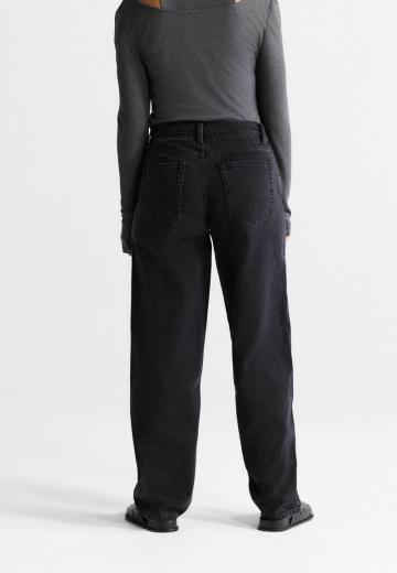 Свободные джинсы
