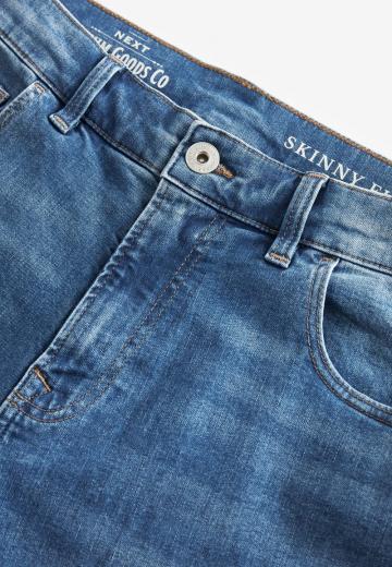 Узкие джинсы