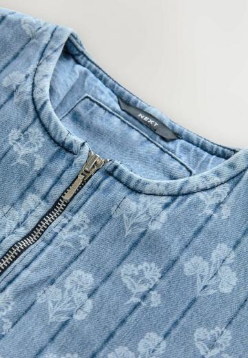 Джинсовая жилетка