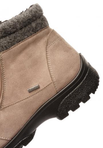 Зимние ботинки