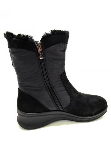 Сапожки на танкетке