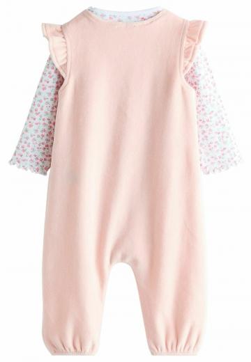 Набор одежды