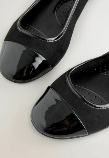 Спортивные балетки