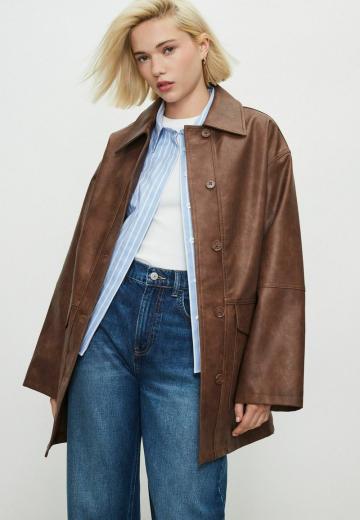 Пальто из искусственной кожи