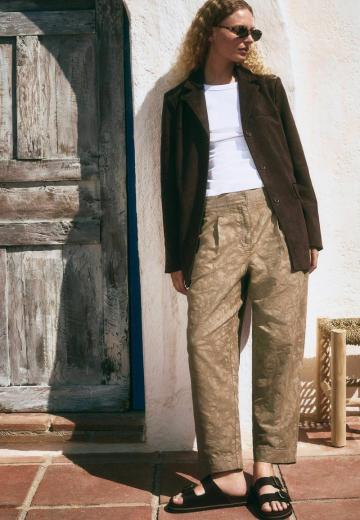 Короткое пальто