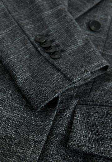 Короткое пальто