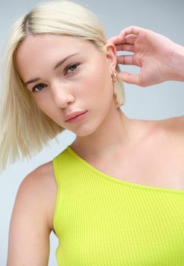 Топ на одно плечо