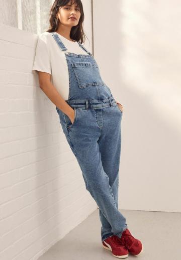 Джинсовый комбинезон