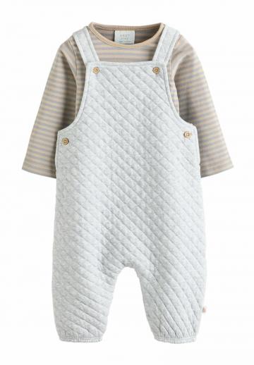 Набор одежды