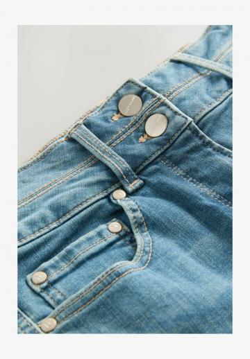 Клешеные брюки