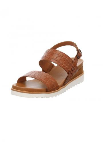 Босоножки на танкетке