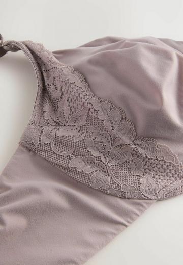 Бюстгальтер на косточках