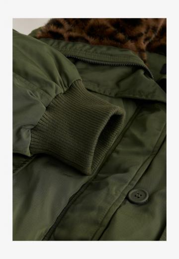 Зимняя куртка