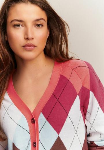 Вязаная кофта