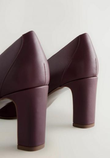 Туфли с высоким носом