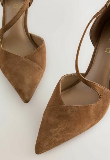 Туфли с ремешком