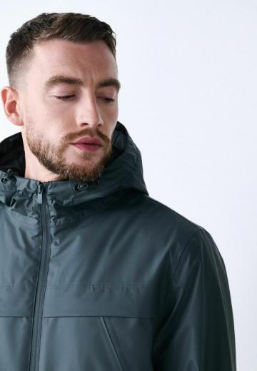 Куртка-дождевик