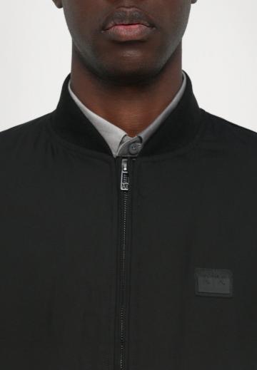 Куртка бомбер