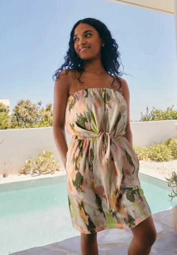 Платье без бретелек