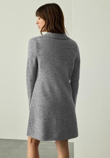 Вязаное платье