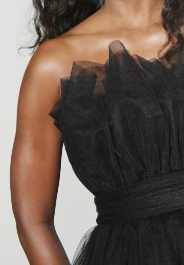 Платье без бретелек