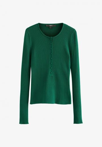 Пуловер в полоску