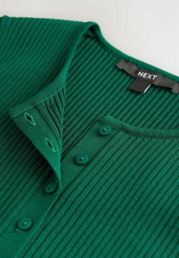 Пуловер в полоску