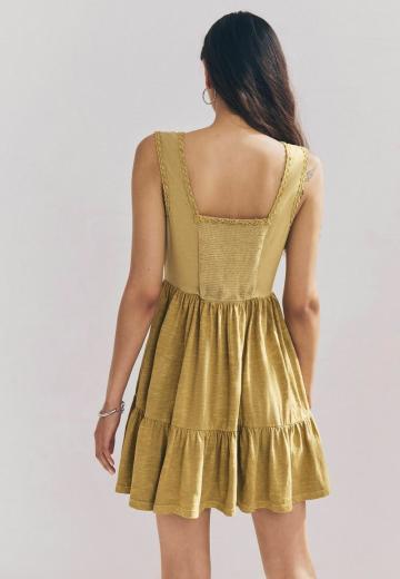 Короткое платье