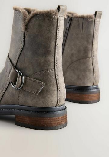 Широкие сапоги