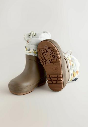 Резиновые сапоги