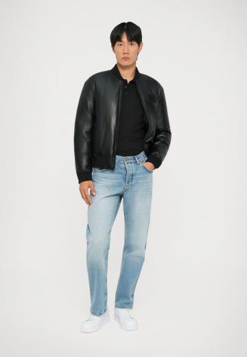 Куртка бомбер