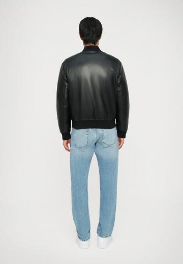 Куртка бомбер