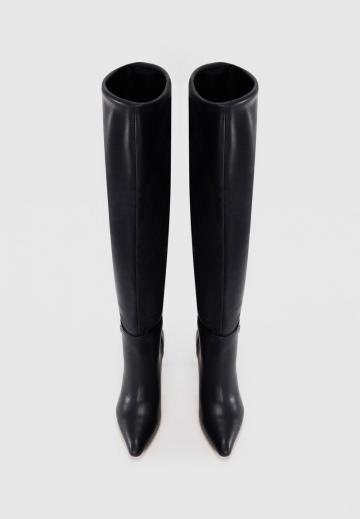 Высокие сапоги