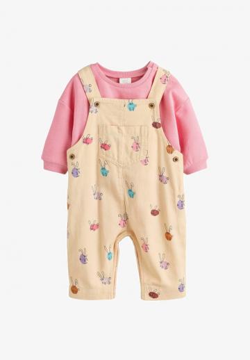 Набор одежды