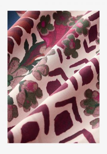 Атласная блузка