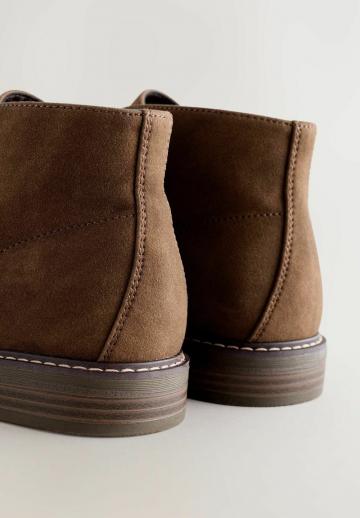 Ботинки на шнуровке