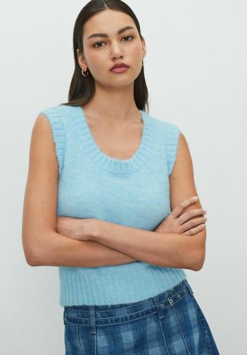 Пуловер без рукавов