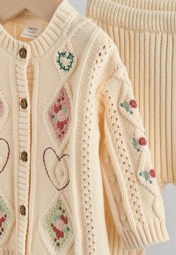 Вязаная кофта