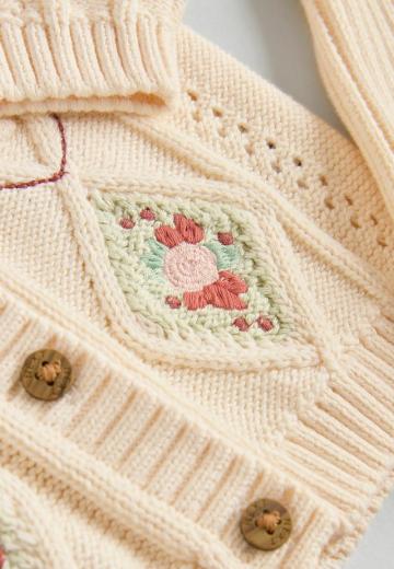 Вязаная кофта