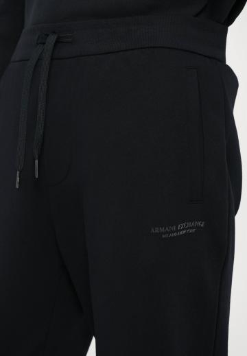 Спортивные штаны