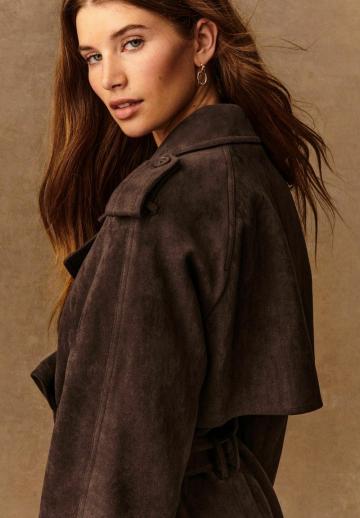 Пальто из искусственной кожи