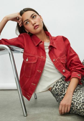 Джинсовая куртка