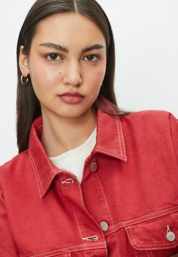 Джинсовая куртка