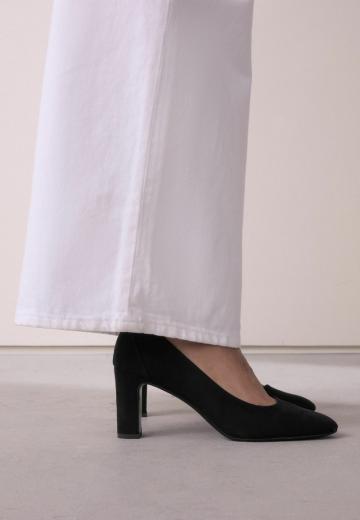 Туфли с высоким носом