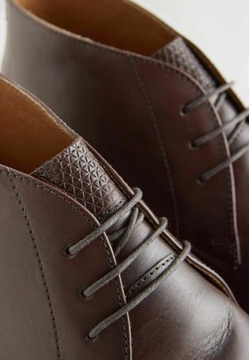 Ботинки на шнуровке